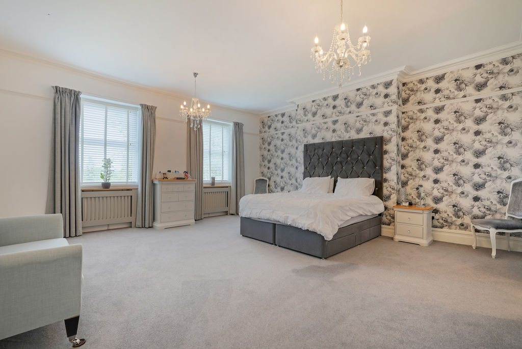 90 Southgate Eckington